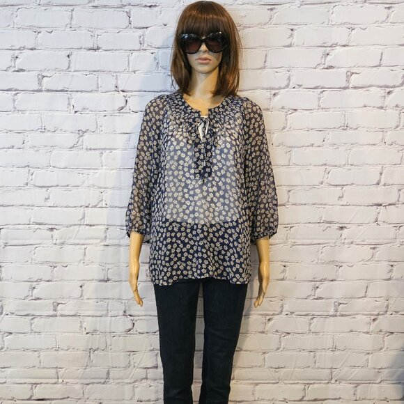 DOWNEAST - Daisy print sheer 3/4 sleeve blouse - Picture 3 of 10